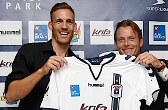 3F Superliga -Officielt: Larsen til AGF
