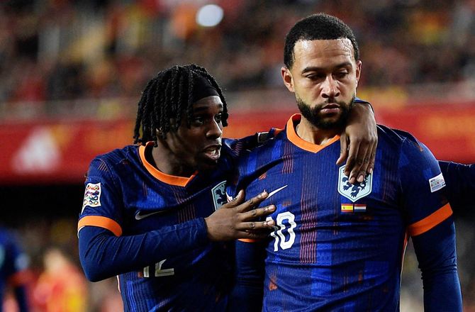 FIFA VM -Frimpong vraget til VM - skadet Depay er udtaget
