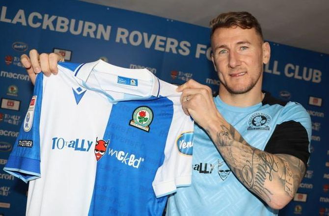 Championship -McFadzean forlader Blackburn 