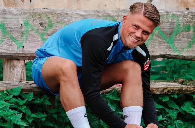 2. division -23-årig FC Roskilde-spiller stopper karrieren