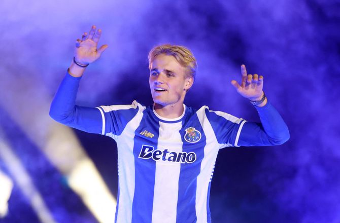 Primeira Liga -Froholdt løber med endnu en hæder