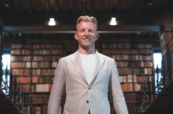 1. Division B -Dirk Kuyt bliver belønnet efter oprykning