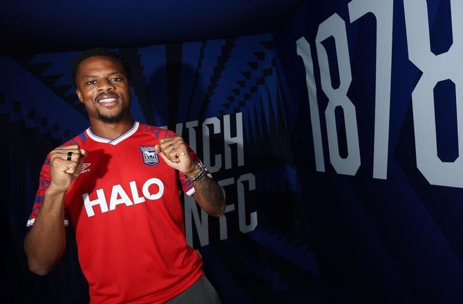 Championship -Bekræftet: Ipswich lejer Akpom