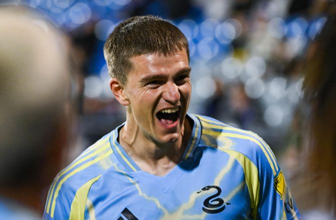 3F Superliga -Medie: FCM vinder kampen om Mikael Uhre
