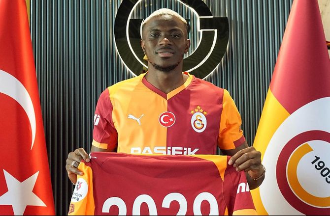 SüperLig -Galatasaray smadrer transferrekord med Osimhen-køb