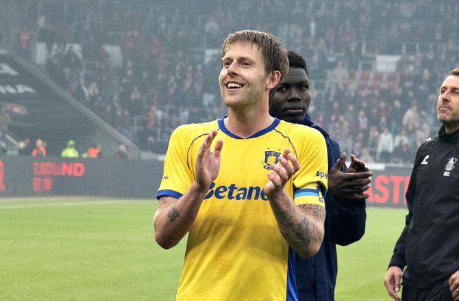 3F Superliga -Vallys glæder sig til FCK-duel: Det er meget specielt