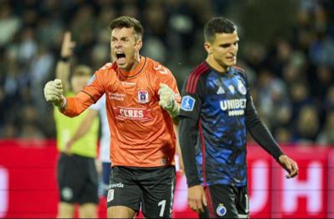 3F Superliga -Hård kamp om AGF-buret: Jeg lagde skuffelsen til side