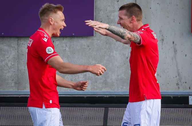 Besta Deildin -Patrick Pedersen tangerer islandsk målrekord 