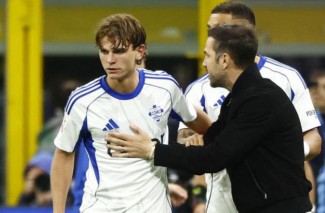 Serie A -Nico Paz kørt på hospitalet: Han havde svært ved at se