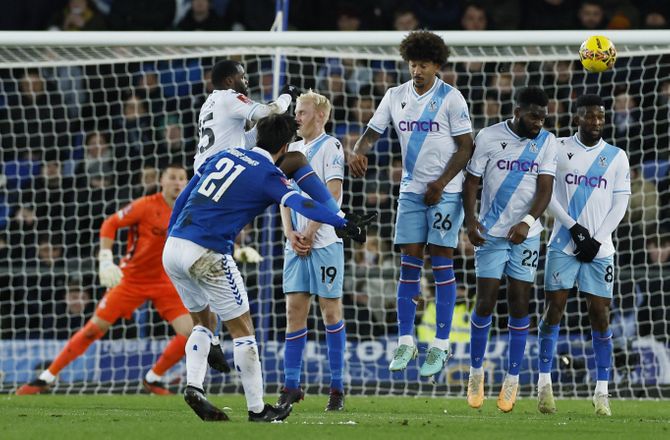 FA Cup -Everton videre i pokalen efter frisparksperle 