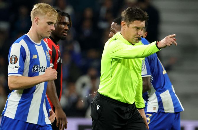 Europa League -Froholdt med oplæg i sikker Porto-sejr
