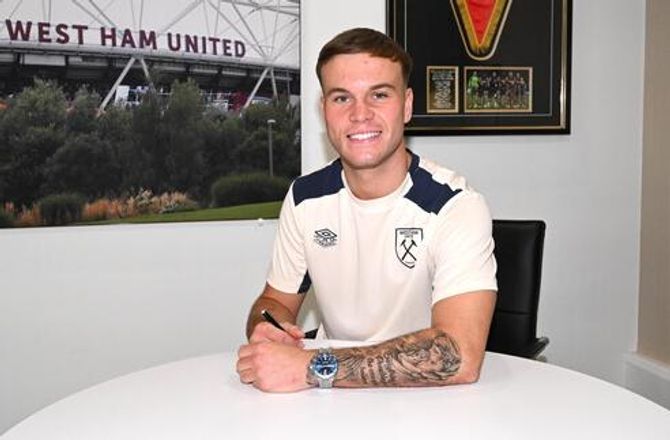 Premier League -West Ham henter Daniel Cummings