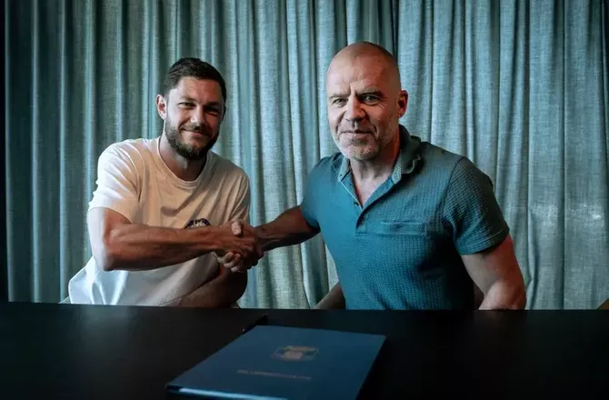 3F Superliga -Officielt: Dalsgaard skifter til AGF