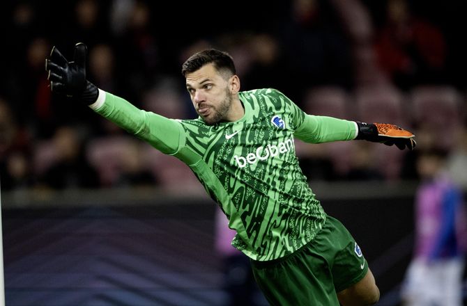 Europa League -Genk-boss forsvarer drop: Oliver Kahn lavede også fejl