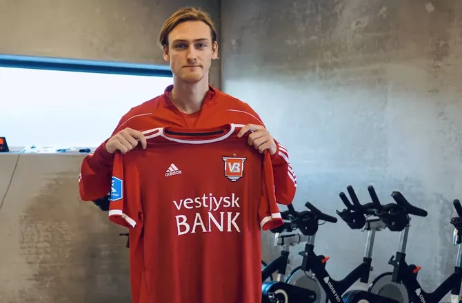 3F Superliga -Vejle slipper Granath