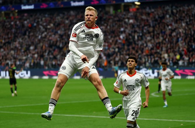 Bundesliga -Frankfurt-stjerne straffet