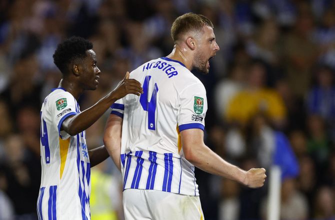 Premier League -Adam Webster forlader Brighton
