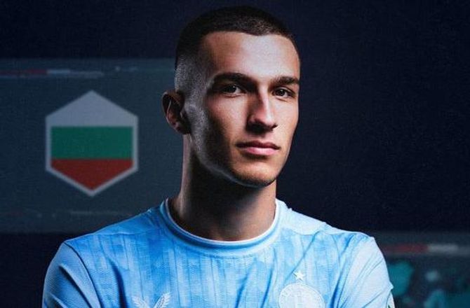 Æresdivisionen -Priskes Feyenoord henter ung bulgarsk målmand