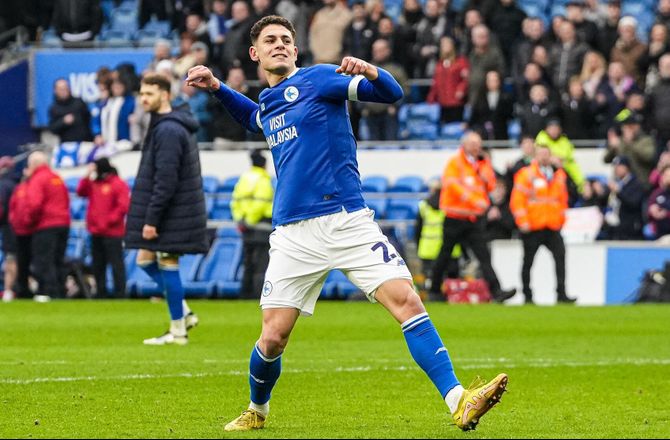 League One -Cardiff rykker op efter sen målmandsscoring
