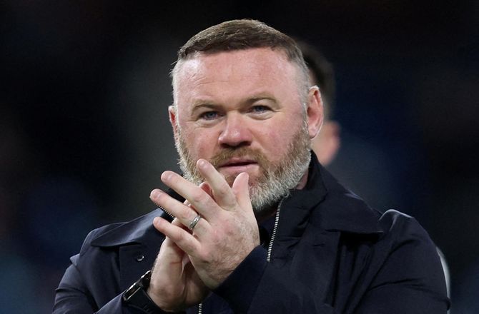 Championship -Rooney tror på sig selv trods Plymouth-krise