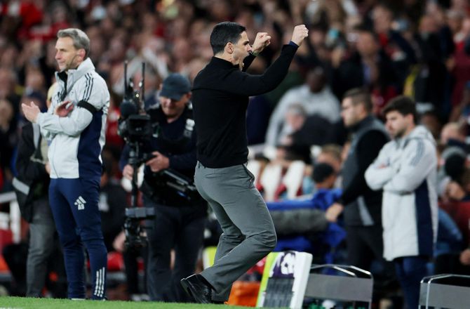 Premier League -Staben beroligede Arteta: Sagde der ikke var rødt