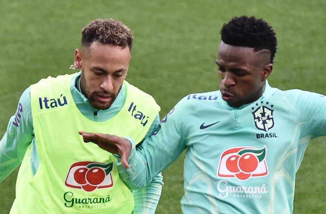 FIFA VM -Vinicius er ikke i tvivl: Neymar skal være nummer 10