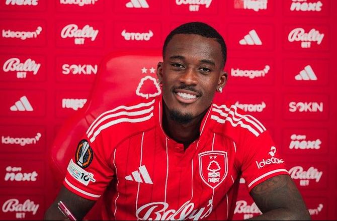 Premier League -Forest forlænger med Hudson-Odoi 