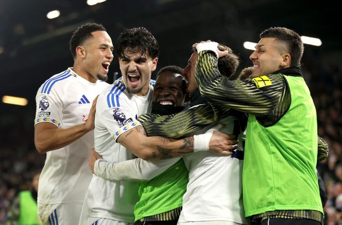 Premier League -Leeds bankede Palace med fire dødbolds-mål