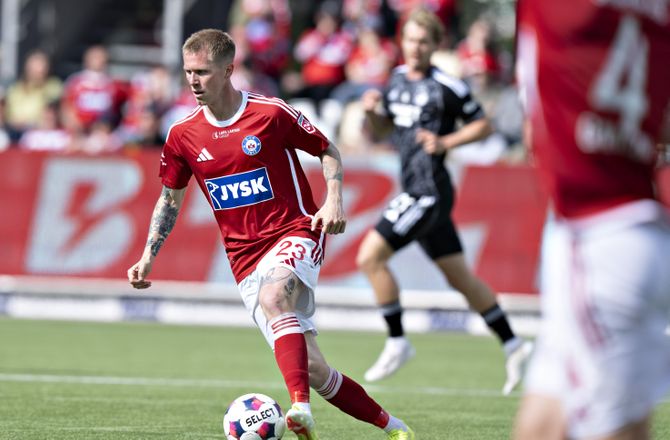 3F Superliga -Tonni Adamsen bekræfter Rapid Wien-interesse
