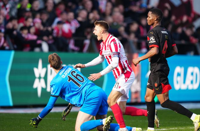 3F Superliga -Se her: Jørgensen brænder gigantisk chance på ny