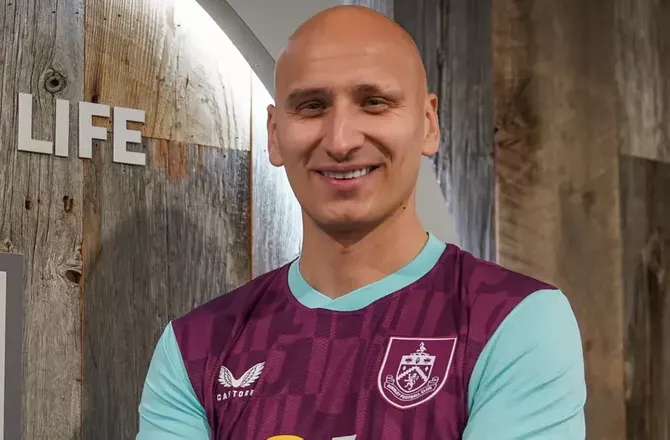 Championship -Burnley henter Jonjo Shelvey