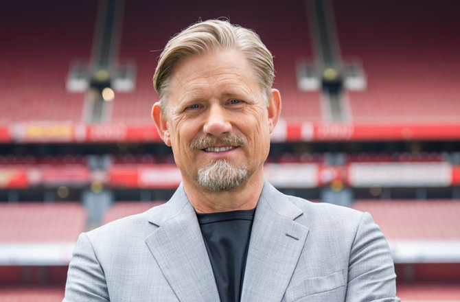 Premier League -Peter Schmeichel vender tilbage til Viaplay