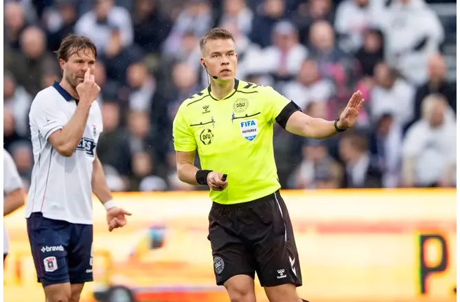 3F Superliga -Karlsen styrer slagets gang i ACH-BIF