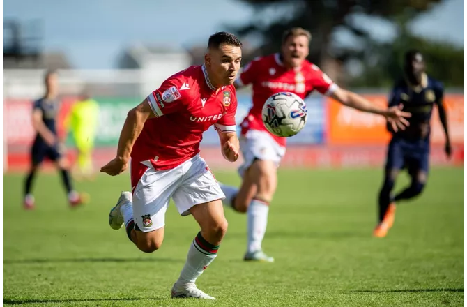 League 2 -Tørsten er slukket: Wrexham siger farvel til Waters