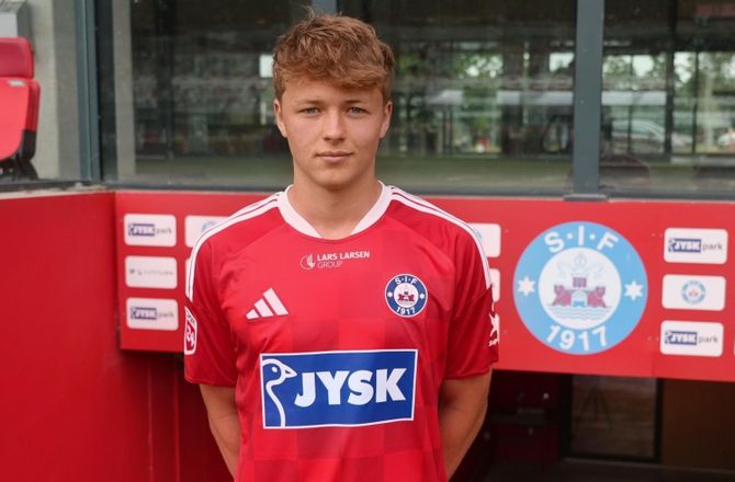 3F Superliga -Silkeborg forlænger med ung bomber