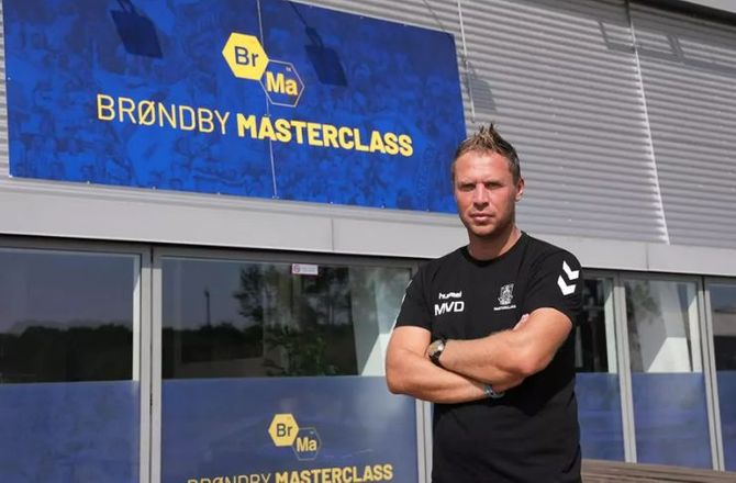 U19 Ligaen -Brøndby belønner U17-mestertræner