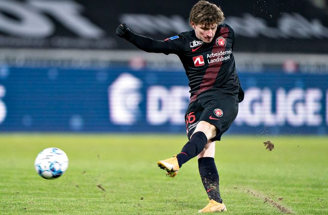 3F Superliga -Dreyer respekterer Priske: Uenig i bænkplads