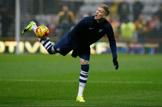 2. Bundesliga -Træner forsvarer Makienok: Er altid positiv