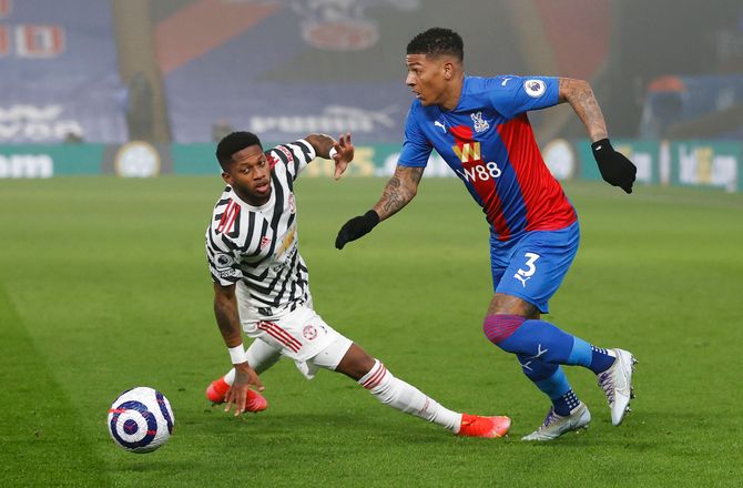 International -Van Aanholt skifter til tyrkisk fodbold 