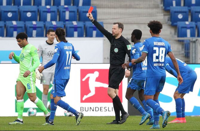 Bundesliga -Wolfsburg-back får fire dage for voldsom saks