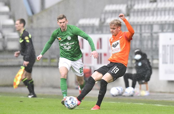 1. Division -EfB køber Strunck fri: Spændende projekt