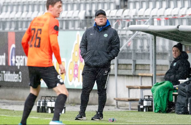 1. Division -Friis: Skhirtladze nærmer sig hele tiden