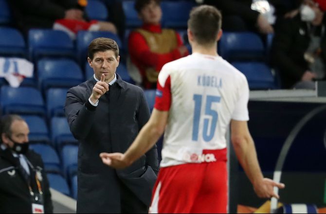 Europa League -Sur Gerrard anklager Slavia for racisme