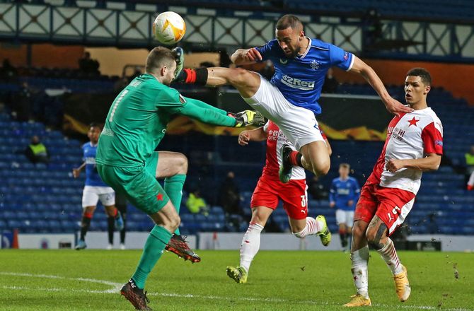 Europa League -Roofe tilbage for Rangers forud for EL-finale