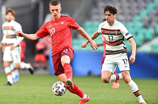EM U21 -Trincao på tavlen for suveræne Portugal