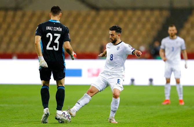 International -Halimi skifter fra Tyskland: Skal til mesterhold