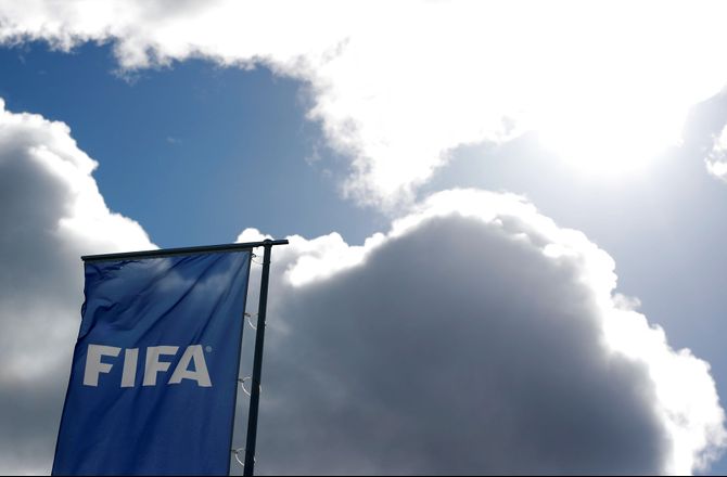 International -FIFA: Spillere må forlade Rusland frem til juni