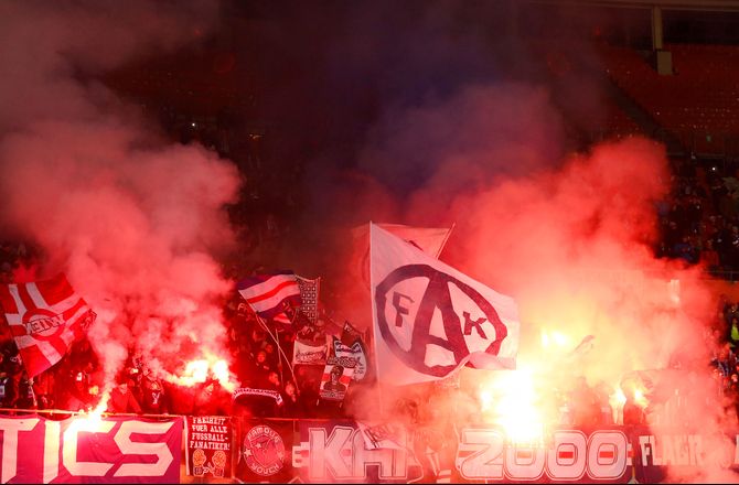 Bundesliga -Østrigsk talent overfaldet ved pengeautomat