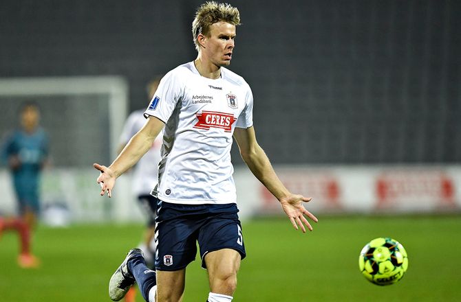 3F Superliga -Skadet AGF-stopper: Ser lyset for enden