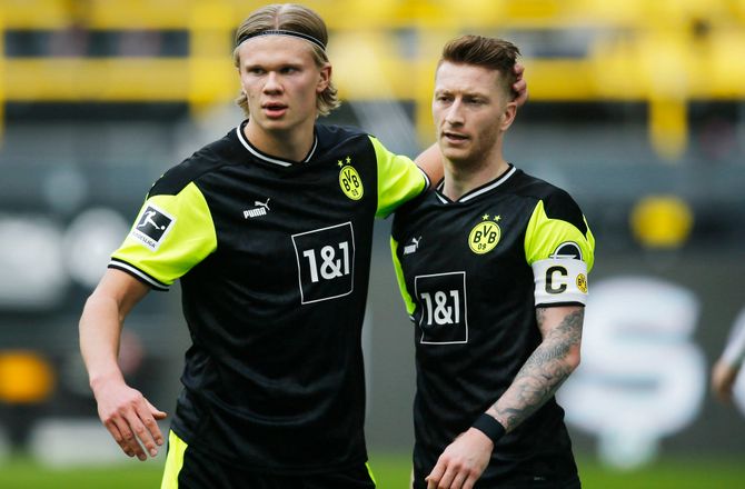 Bundesliga -Klublegender tog afsked da BVB slog Bayer